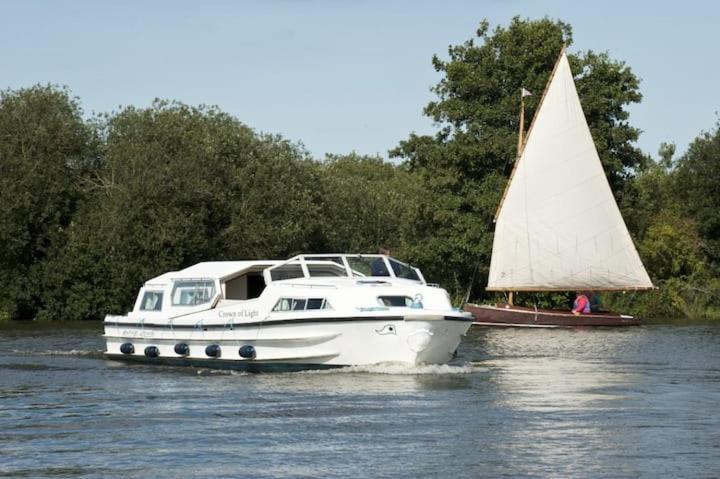 Relaxing Chalet On Popular California Sands Short Stroll To Beach, Nr Norfolk Broads & Great Yarmouth Scratby Exterior foto